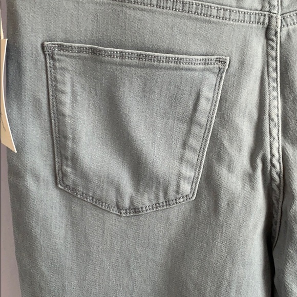 Universal Treads cropped jeans Sz 12 - Picture 5 of 9